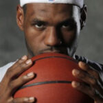 LeBron James i Universal - ugovor