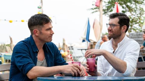 Burazi - prva lgbt romantična komedija